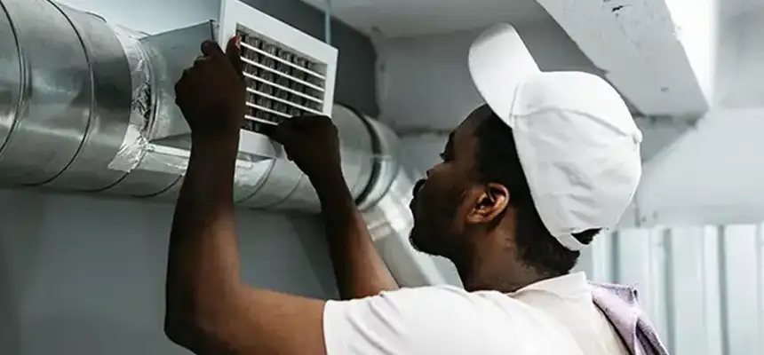 Our Licensed And Insured Cleaners in Cloverleaf, TX